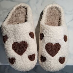 Lover's Plush Brown Hearts Slippers 10.5 Size